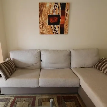 Flat With Location Apartman